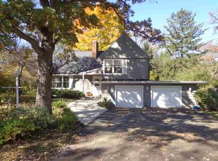 9 E E Valley, Beloit, WI 53511