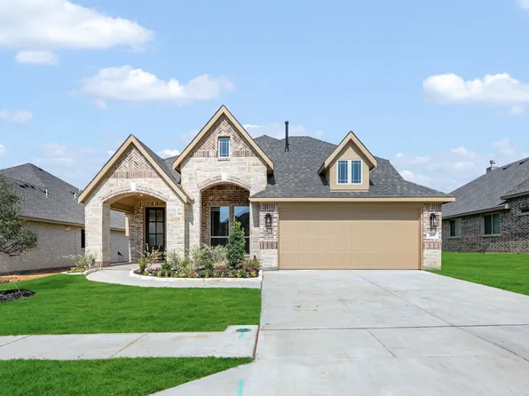 215 Seminole Trl, Alvarado, TX 76009