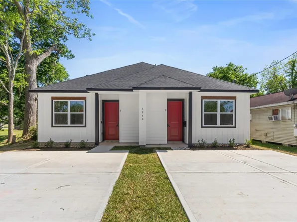 3940 Davenport St #A, Houston, TX 77051