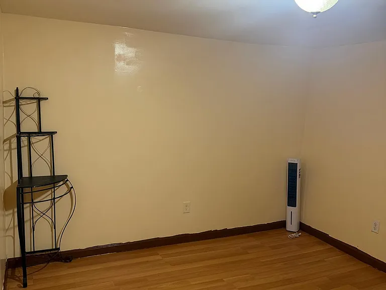 81 Bellevue Ave #A — Photo 27