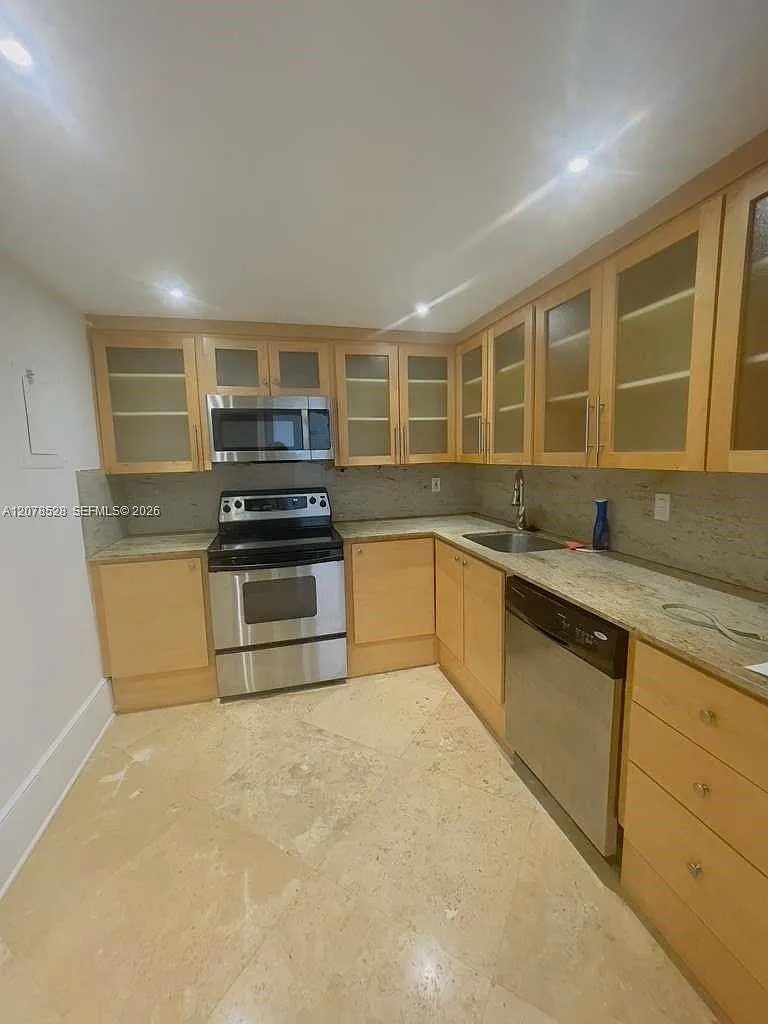 2 bed, 1229 sqft, $2,600 — Photo 4