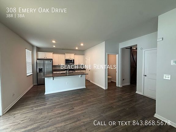 5th image of 308 Emery Oak Dr