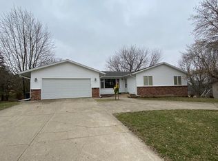 713 N Arlington St, Audubon, IA 50025