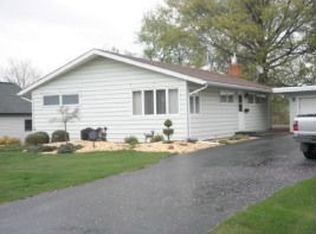 406 S Maple Ave, Polo, IL 61064