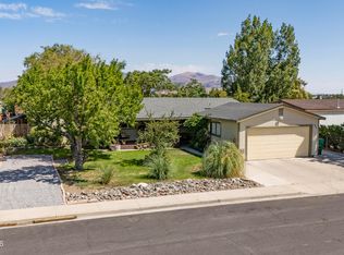 994 Green Valley Dr, Fernley, NV 89408