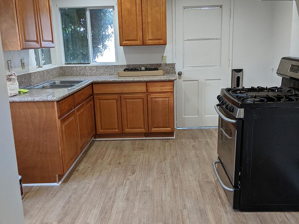 1st image of 715 N Philadelphia St #2