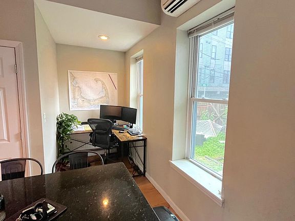 4th image of 162 F St #1
