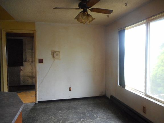 4th image of 1309 E 49th St