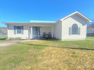 311 Walnut Ave, Trenton, GA 30752