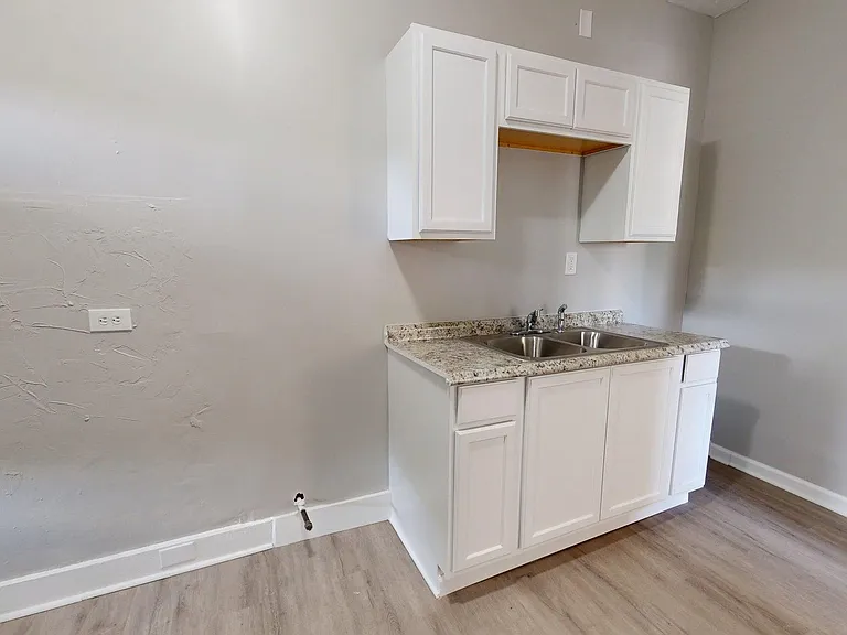 8111 Madison Ave — Photo 68