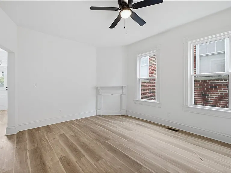 322 Florida Ave — Photo 11