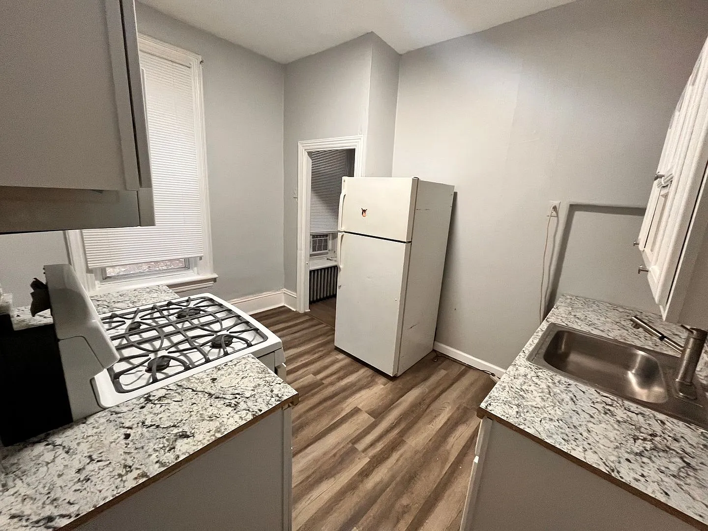 42 Maple Ave — Photo 3