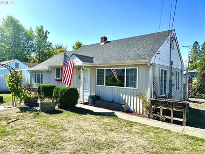 878 NE Willow St, Roseburg, OR, 97470