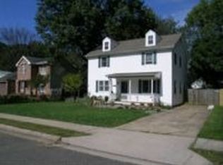 6936 Weston Rd, Falls Church, VA 22042