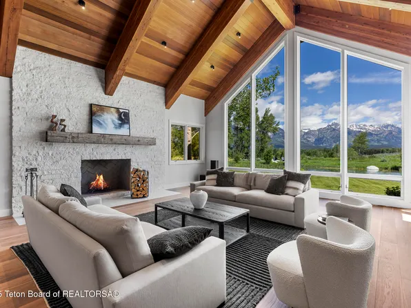 6625 N Upper Cascade Dr, Jackson, WY 83001