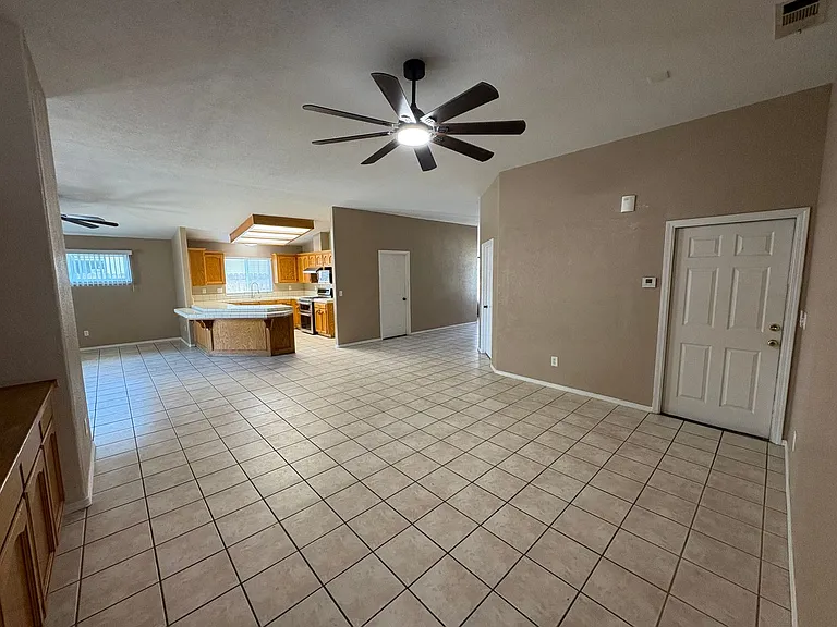 1040 N Sumter Ct — Photo 36