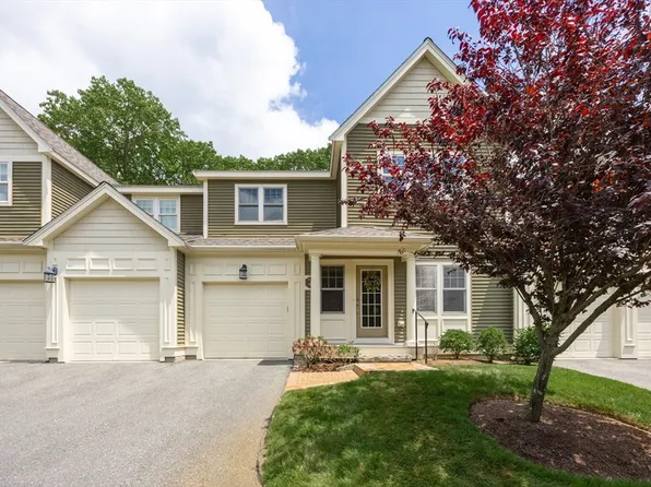 4 Lowell Dr Unit 4, Hopkinton, MA 01748