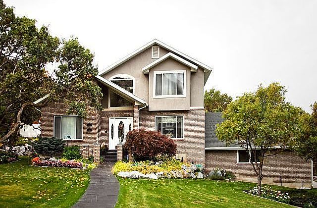 1st image of 12422 S Bear Creek Cir