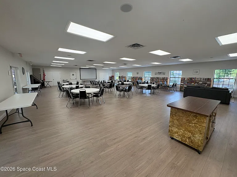 9020 York Ln #10H — Photo 25