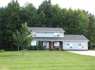 11567 Carr Rd, Conneautville, PA 16406