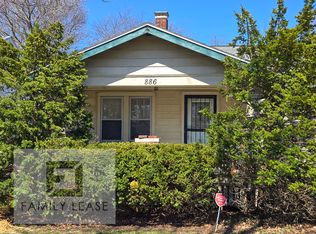 886 W Cushing St, Decatur, IL 62526