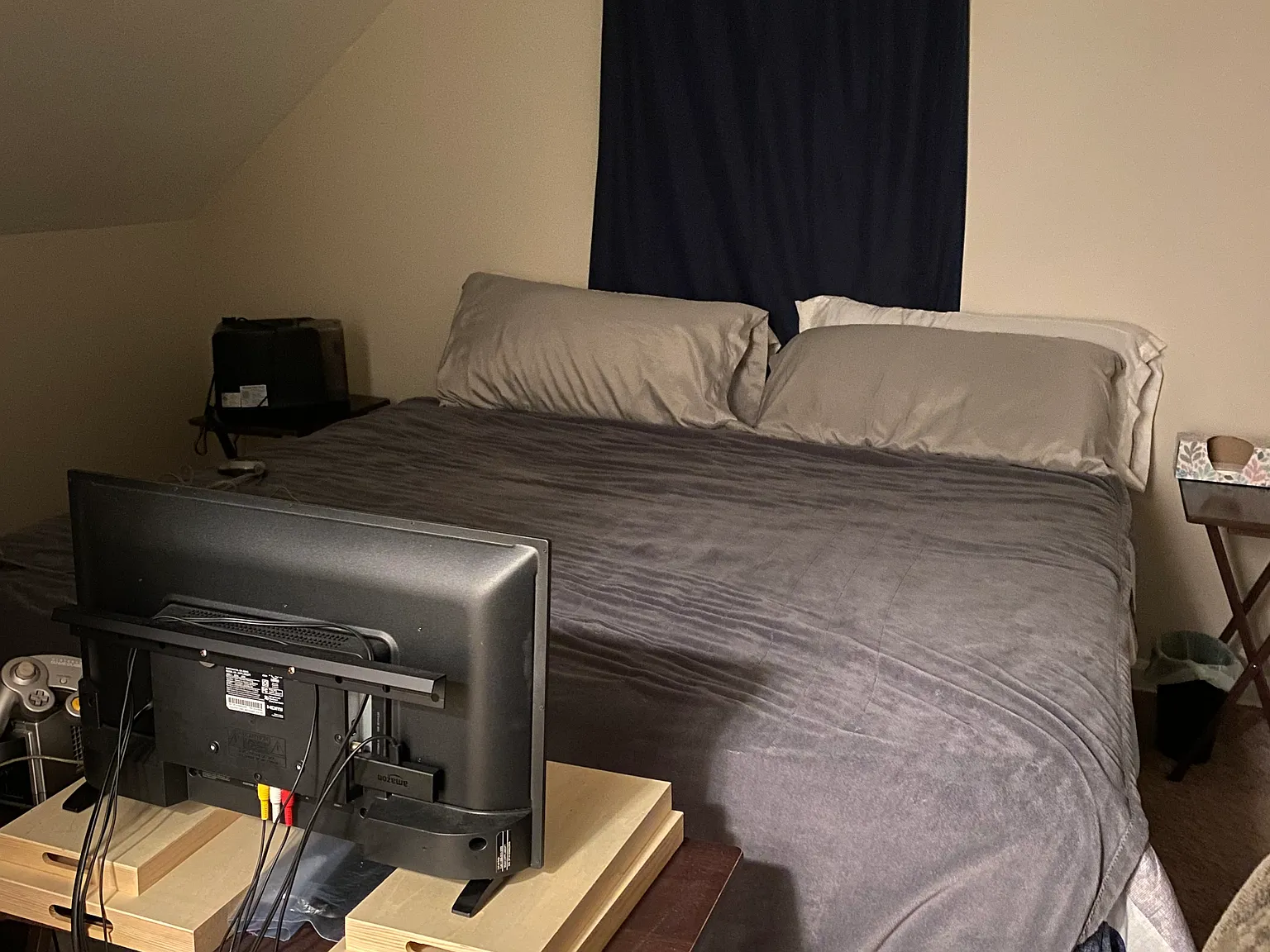 4 bed, 2000 sqft, $750 — Photo 2