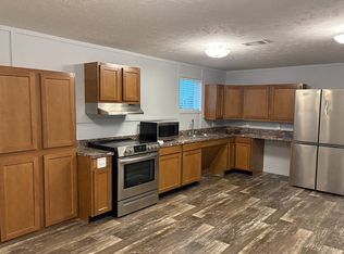 138 SE 46th St, Topeka, KS 66609