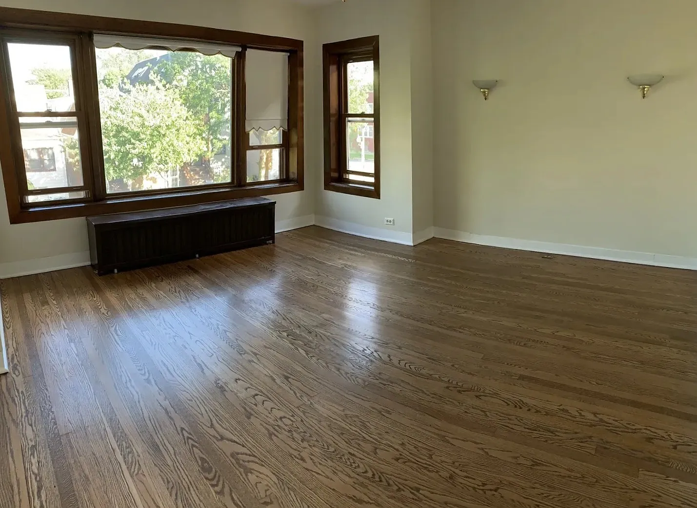 2 bed, 1150 sqft, $1,950 — Photo 2