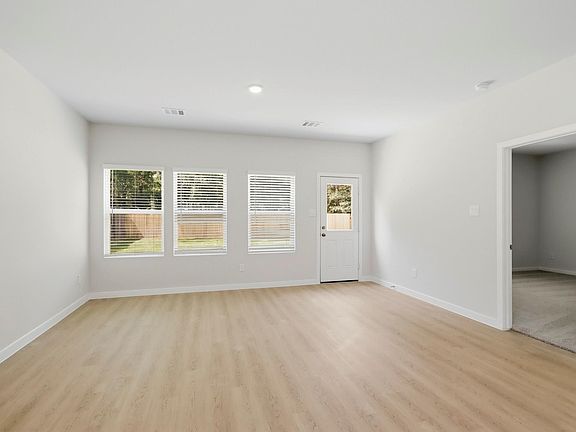 5th image of 17801 Lionheart Rd