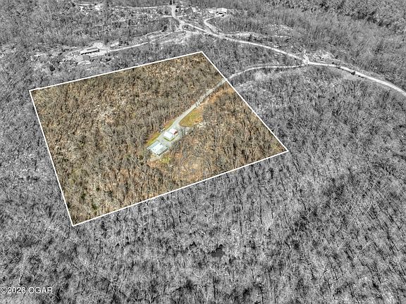 4th image of 779 Buford Rd