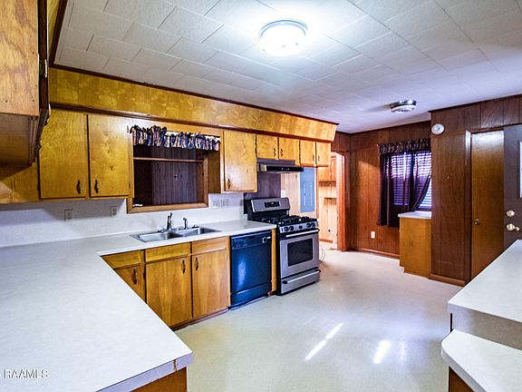 2nd image of 630 Choctaw Dr