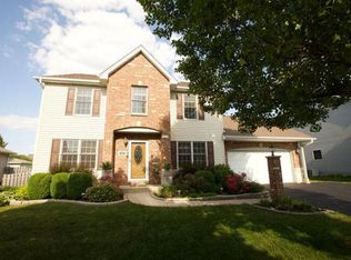 414 Glen Mor Dr, Shorewood, IL