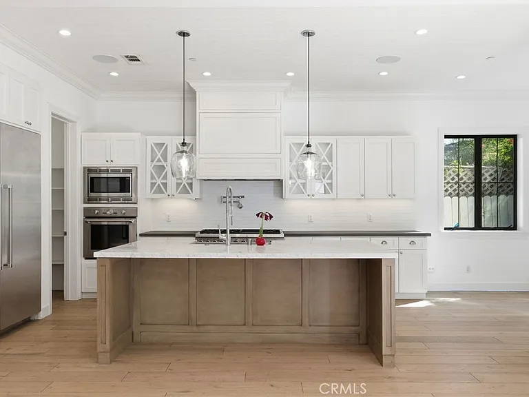 1405 Oak Ave — Photo 21