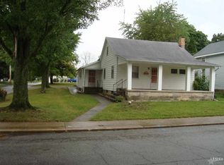 908 Oak St, Huntington, IN 46750