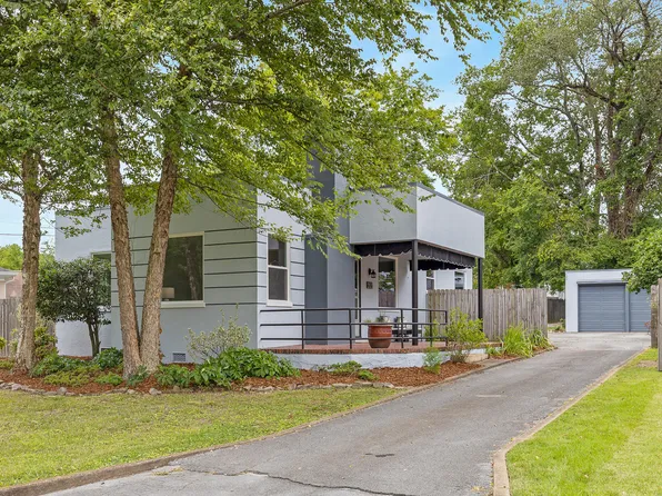 203 Parkway Cir, Chattanooga, TN 37411