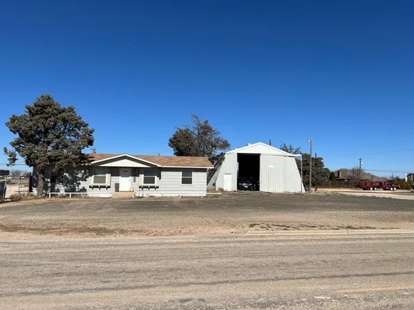 402 W Richardson St, Sundown, TX 79372