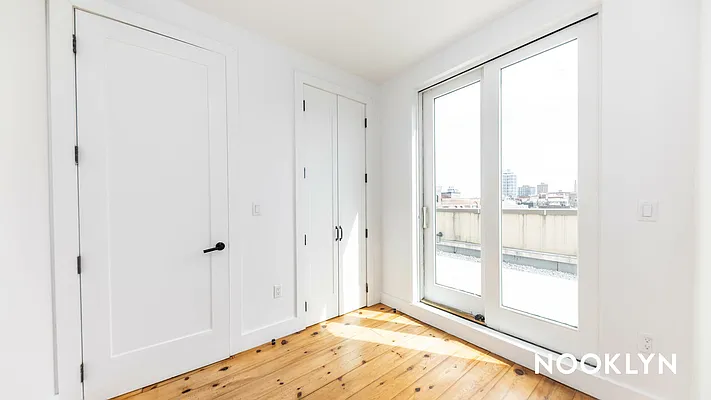 Rented by Nooklyn NYC LLC | media 39
