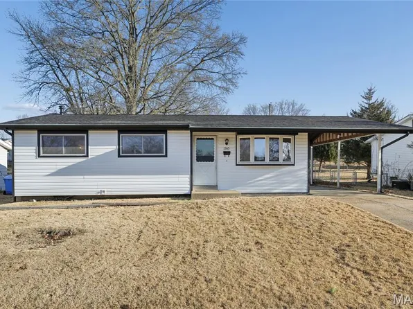 1565 Yaqui Dr, Florissant, MO 63031