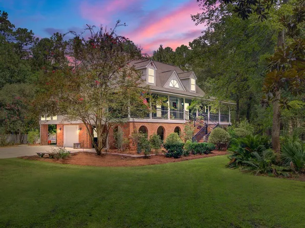 123 Pelzer Dr, Summerville, SC 29485