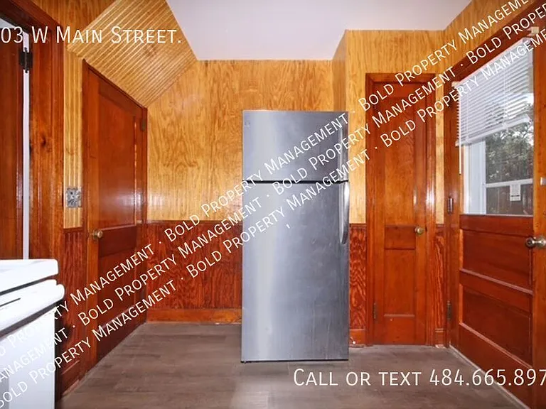 303 W Main St — Photo 16