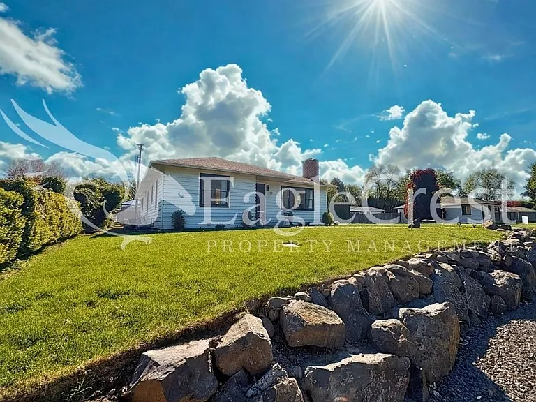 1339 Modoc St — Photo 4