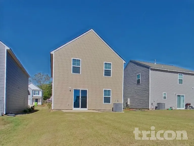 1076 Crescent Moon Loop Rd — Photo 16