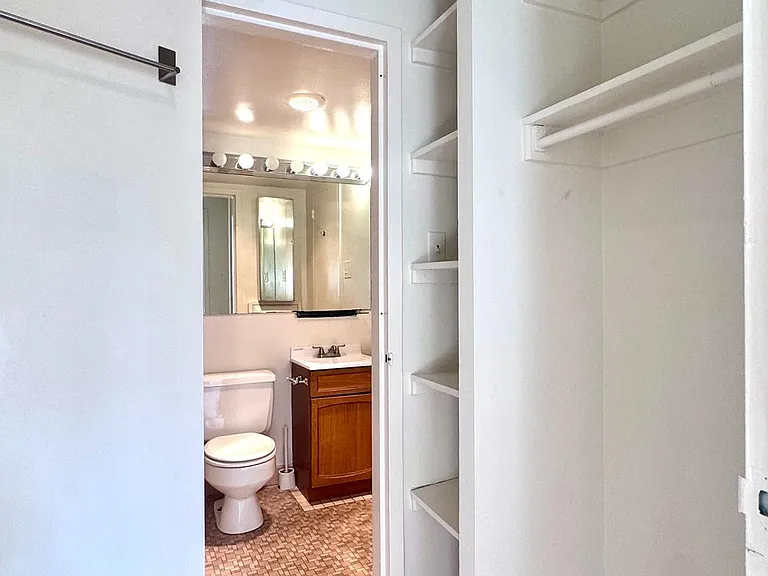 2201 L St NW #205 — Photo 9