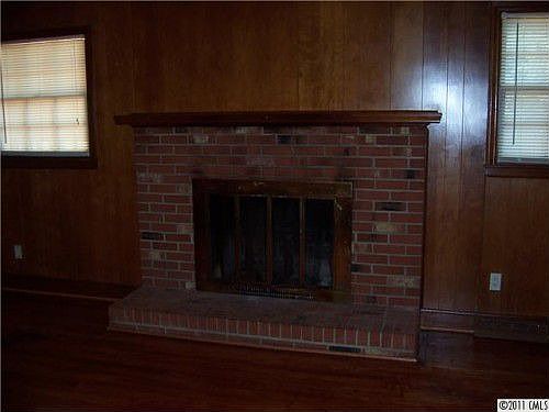 3rd image of 5535 Amity Pl