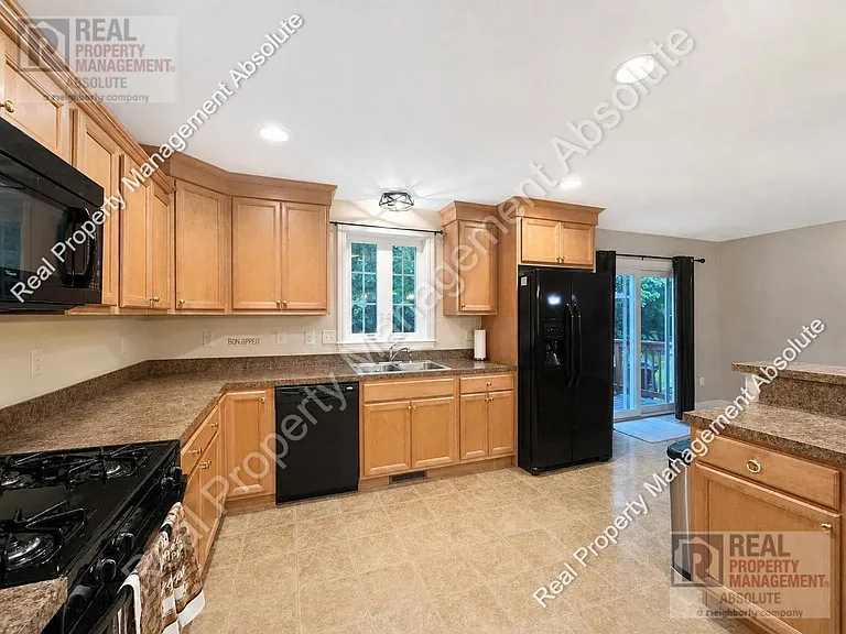 23 Clearview Cir #A — Photo 5