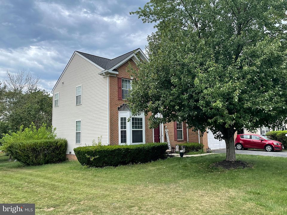 2nd image of 9906 Kurtyka Cir