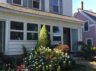 14 Garfield St, Amesbury, MA 01913