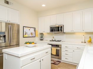 3157 Amberwood Ln, Escondido, CA 92027