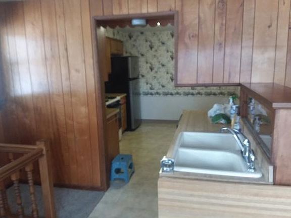 3rd image of 12 Asbury Ave