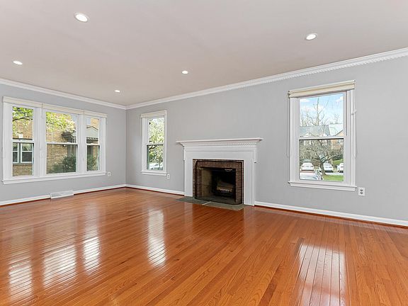 5th image of 7962 Yancey Dr